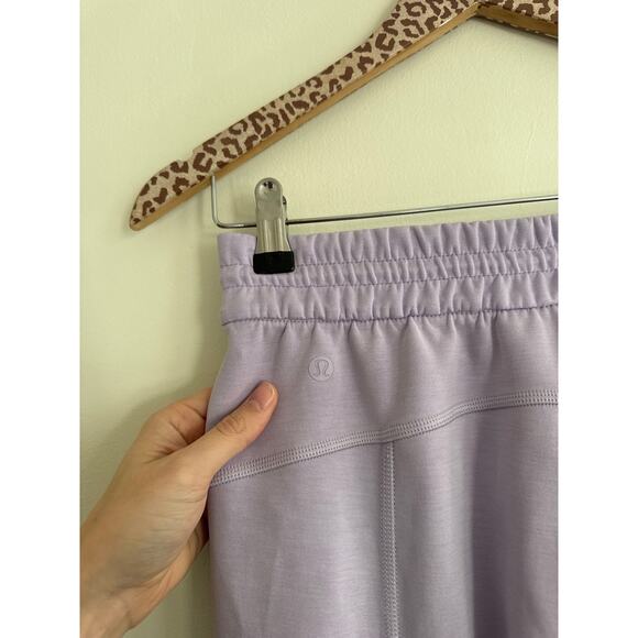 LULULEMON Softstreme High-Rise Pants in Lilac Ether Size 4 - Picture 7 of 7